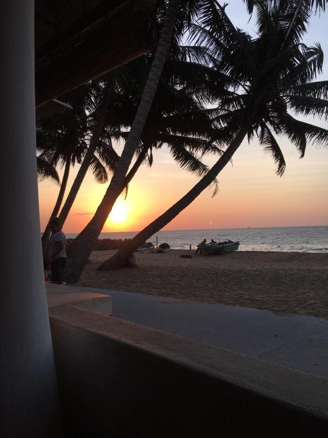 Anicia Beach House Negombo Exterior photo